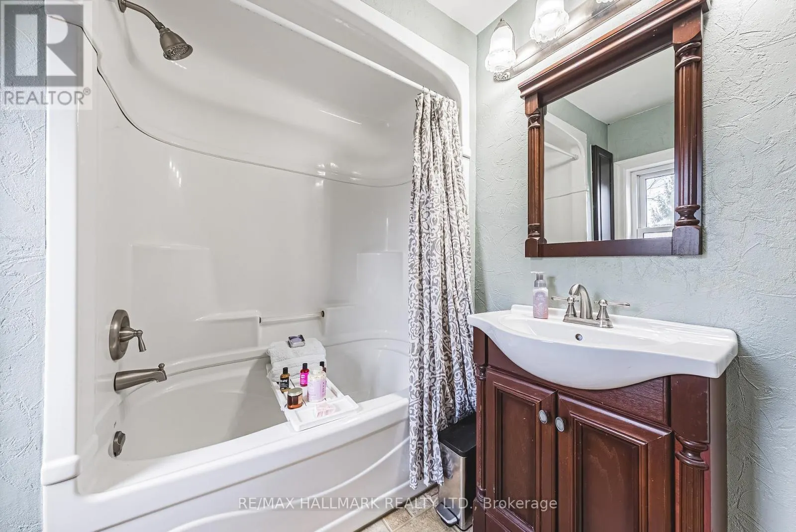 1292 GLANCASTER ROAD