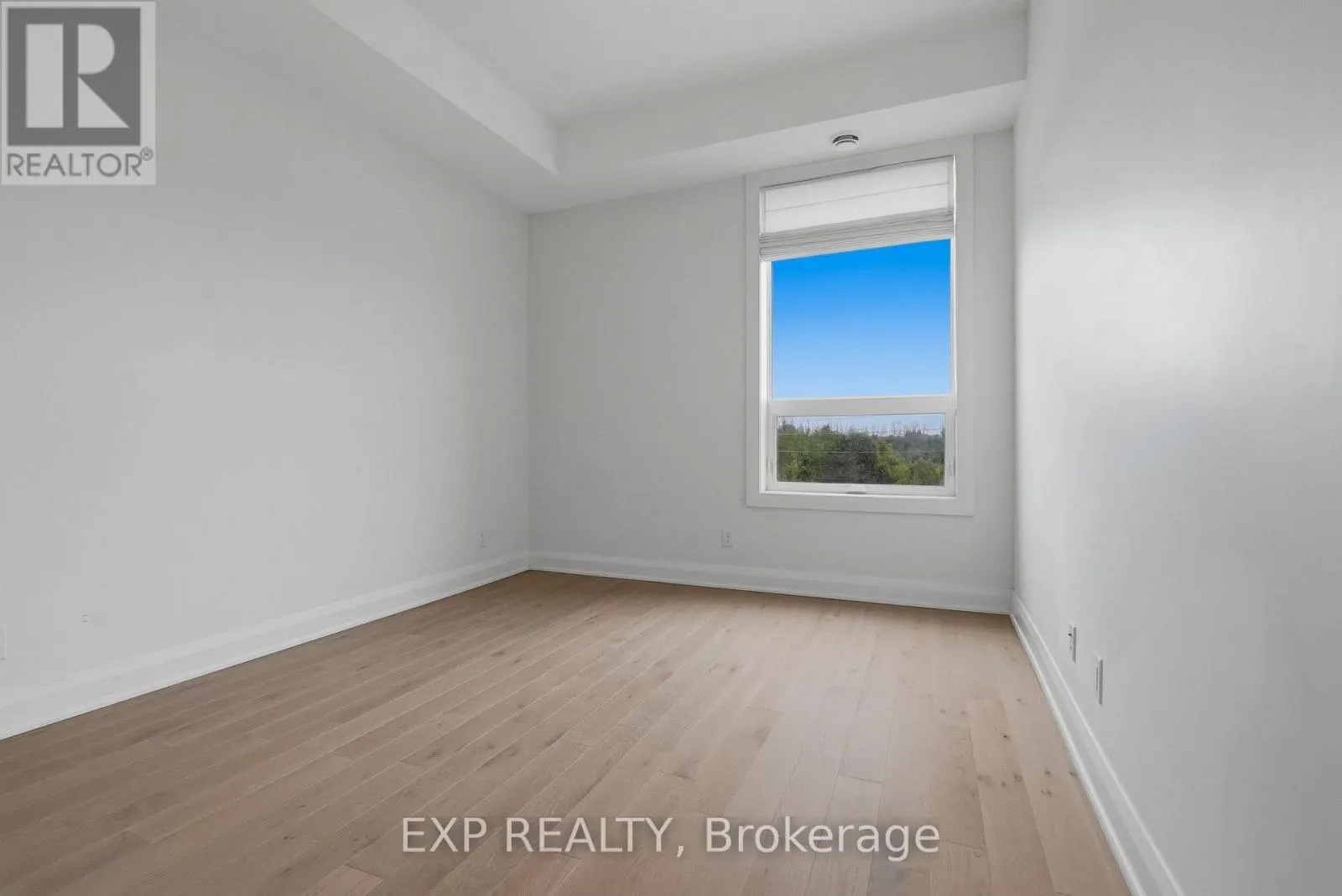 301 - 100 CORTILE PRIVATE