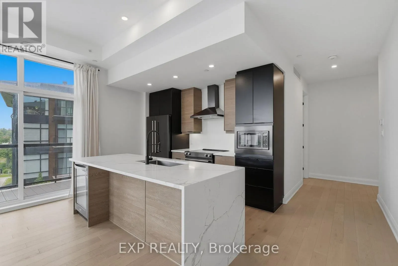 301 - 100 CORTILE PRIVATE
