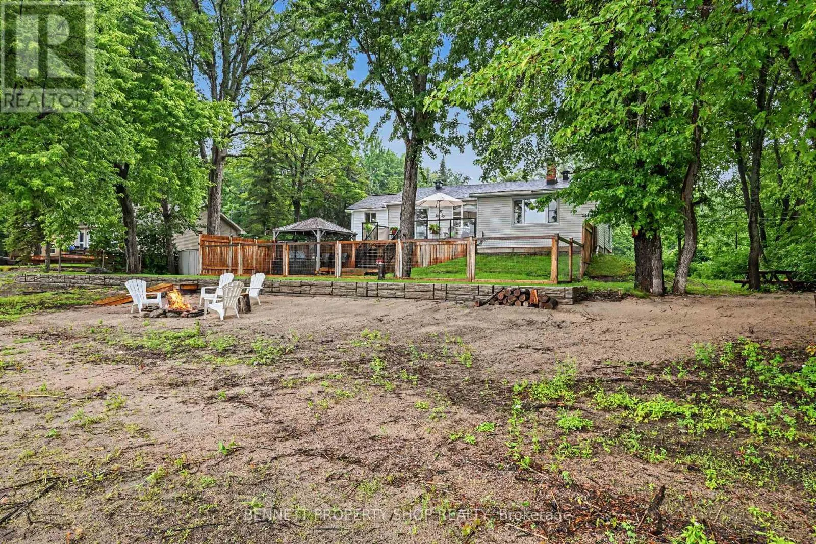 102 MOORHEAD DRIVE