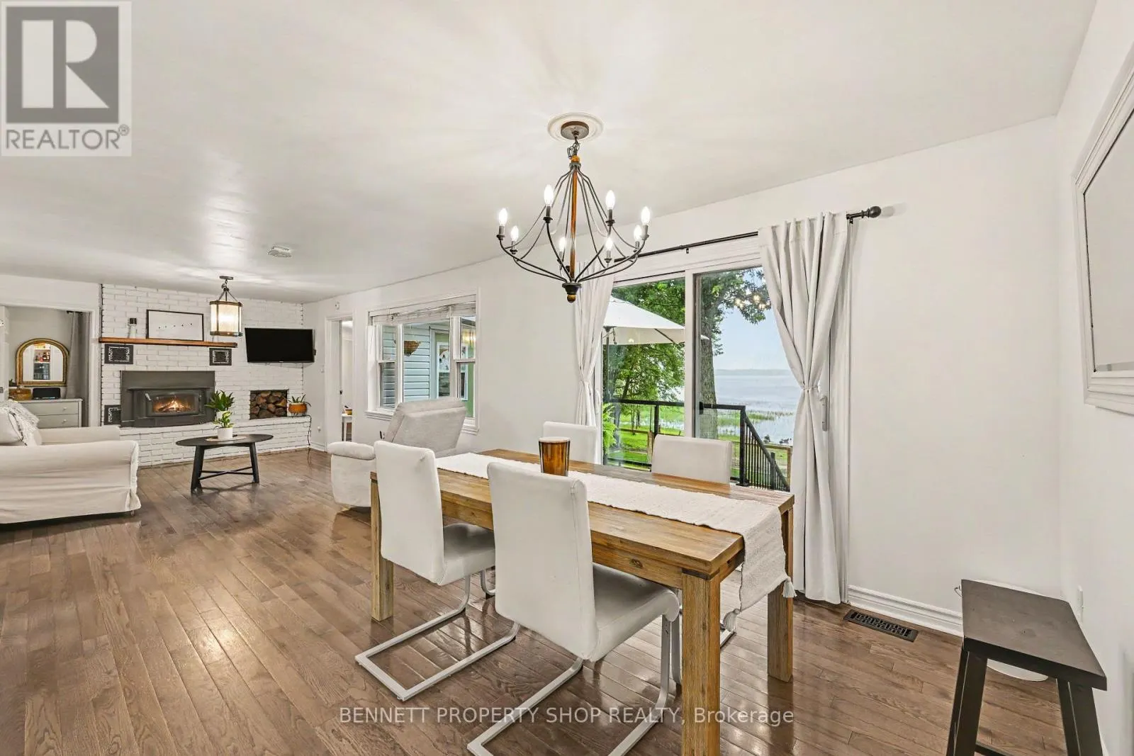 102 MOORHEAD DRIVE