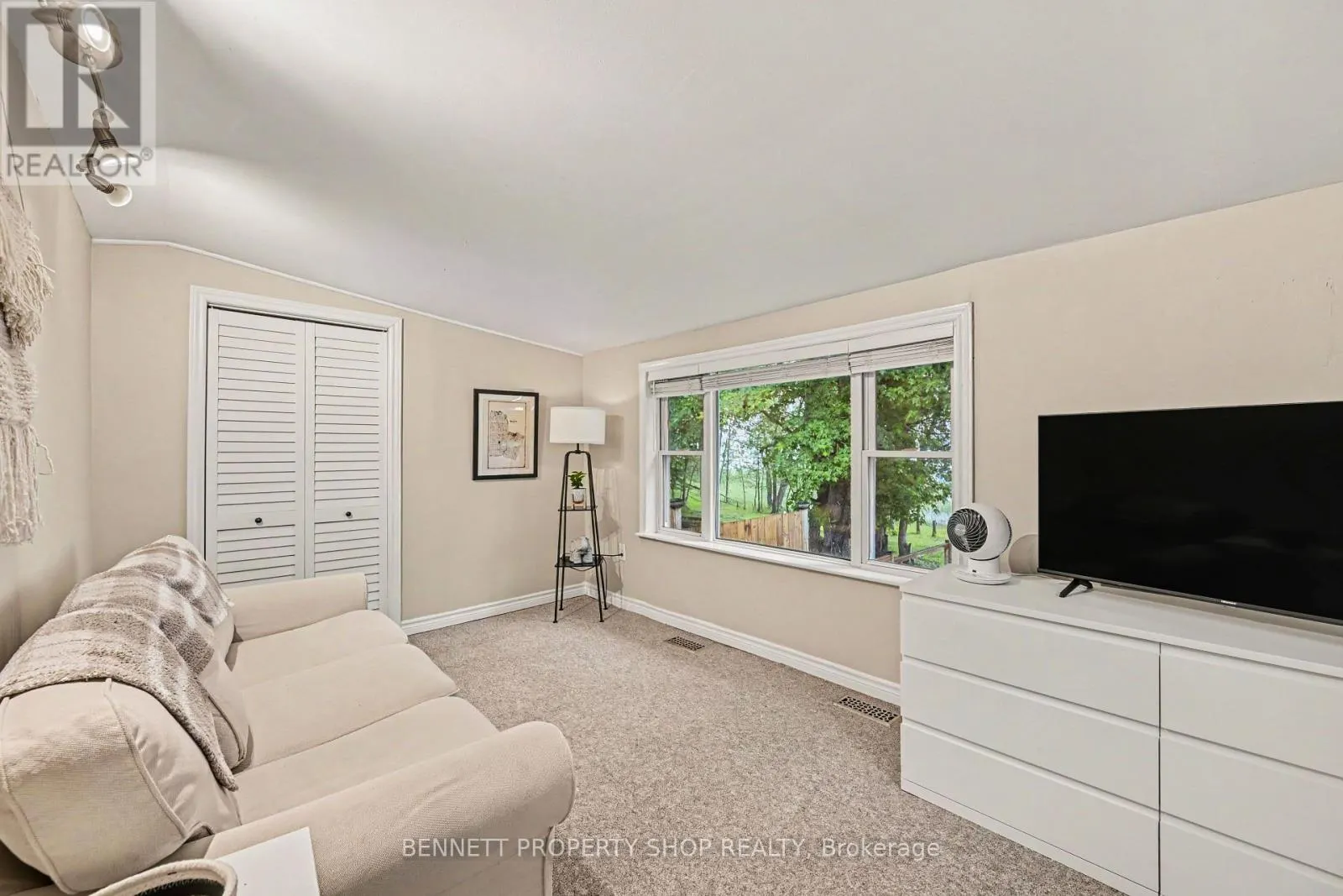 102 MOORHEAD DRIVE
