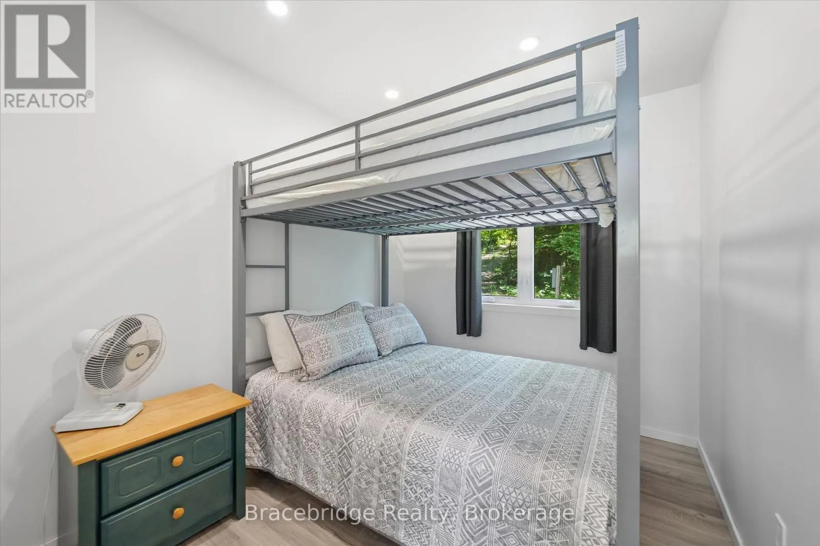 1106 RIVER HAVEN ROAD