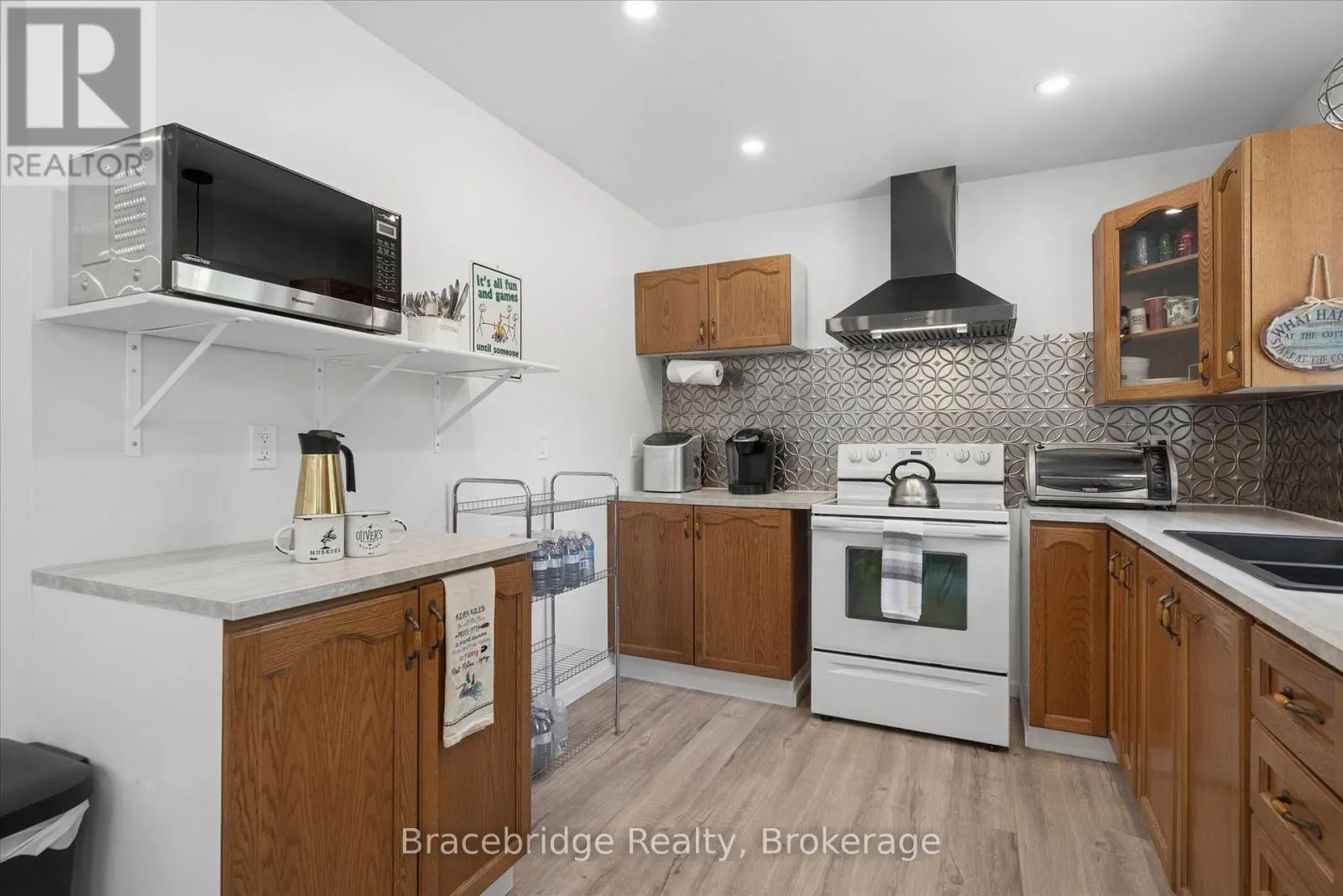 1106 RIVER HAVEN ROAD
