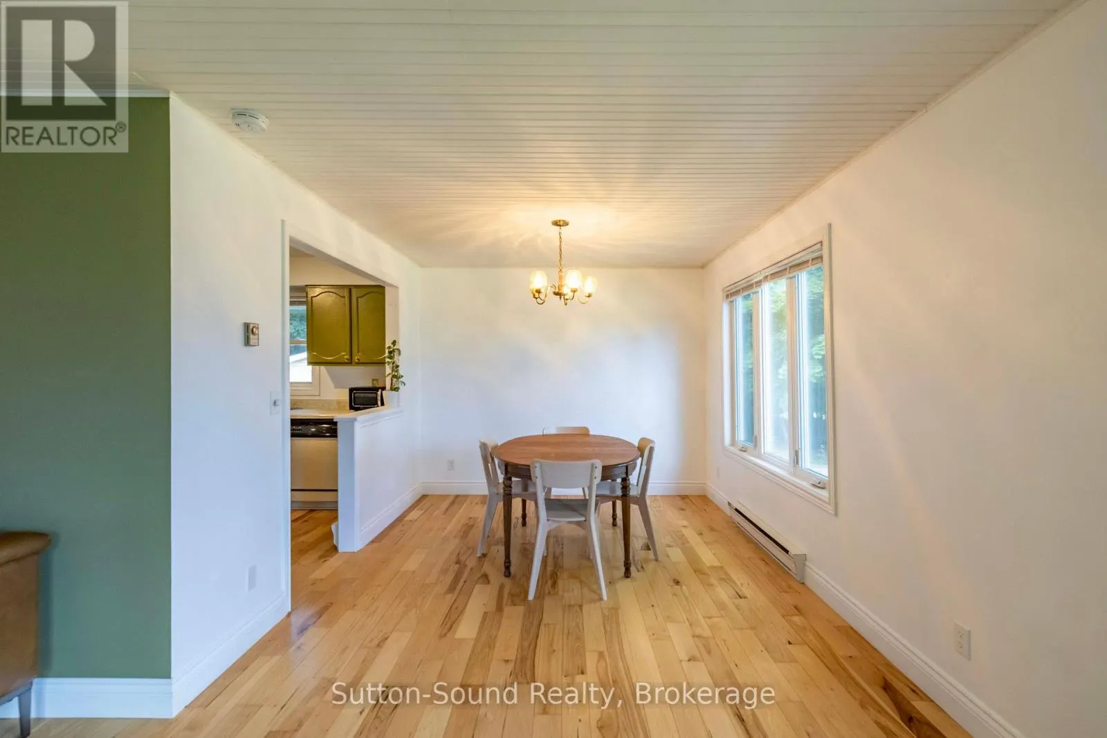 125 PARADISE BAY ROAD