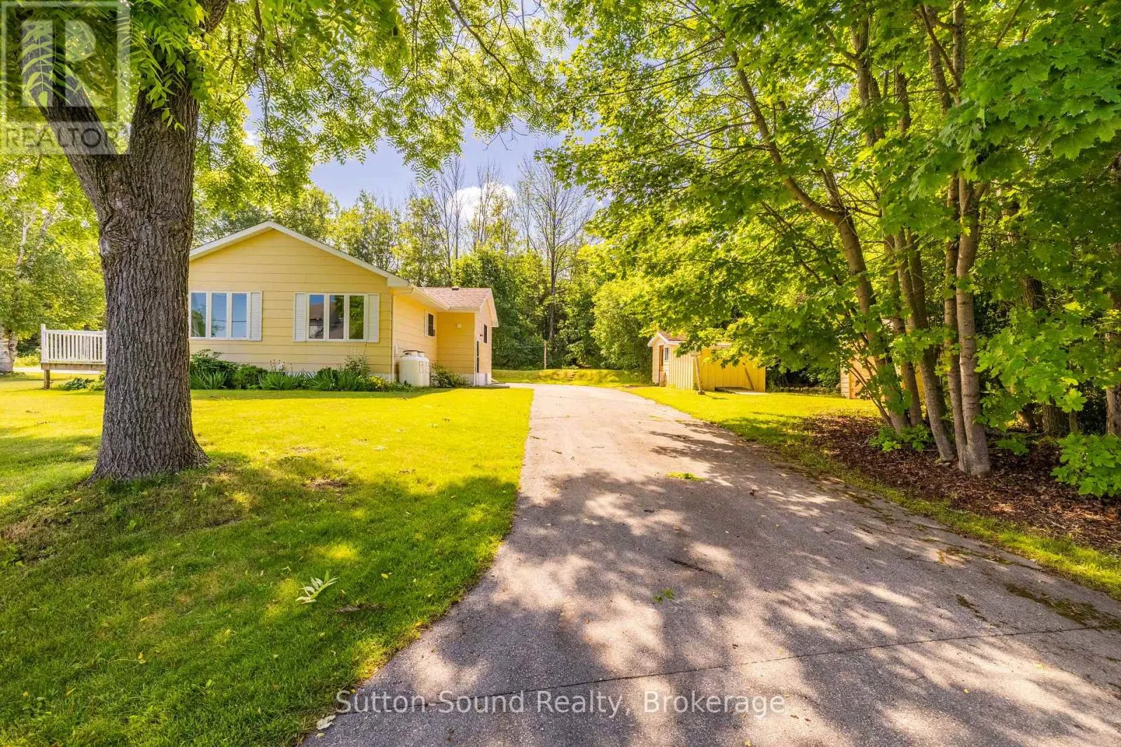 125 PARADISE BAY ROAD