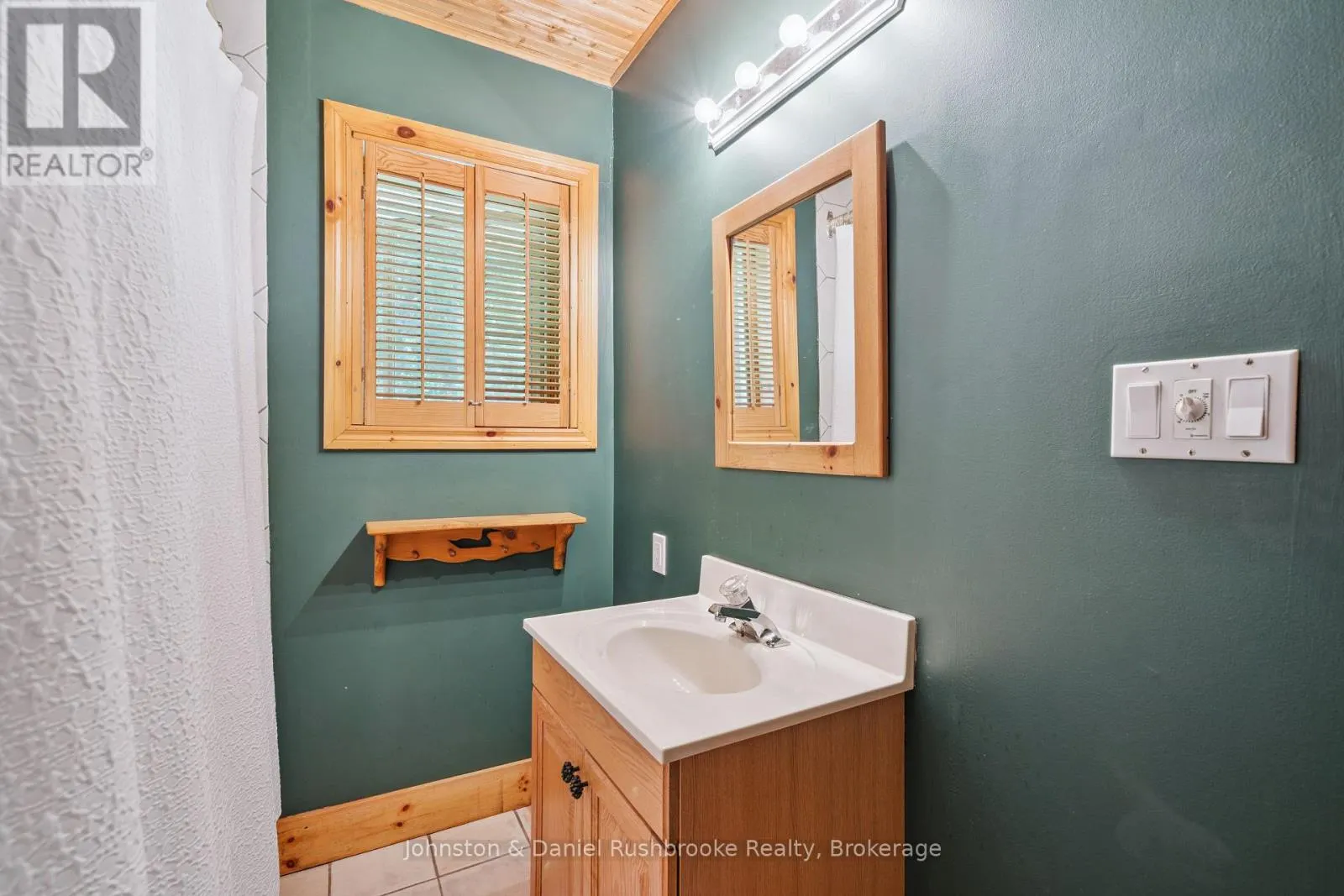 8 - 1155 STEPHEN ROAD #8