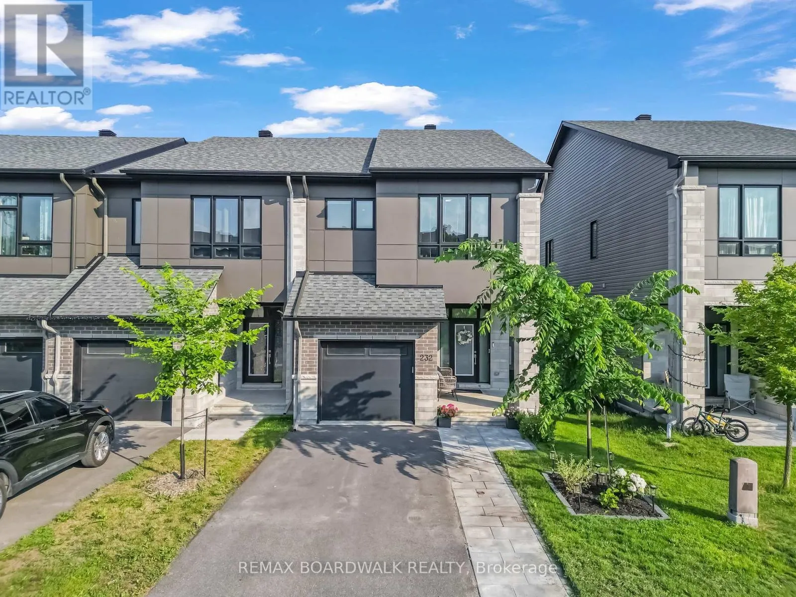 232 BRISTOL CRESCENT
