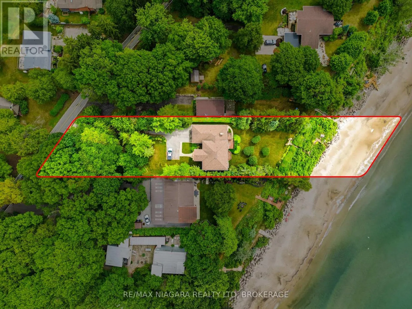 599 LAKESHORE ROAD E