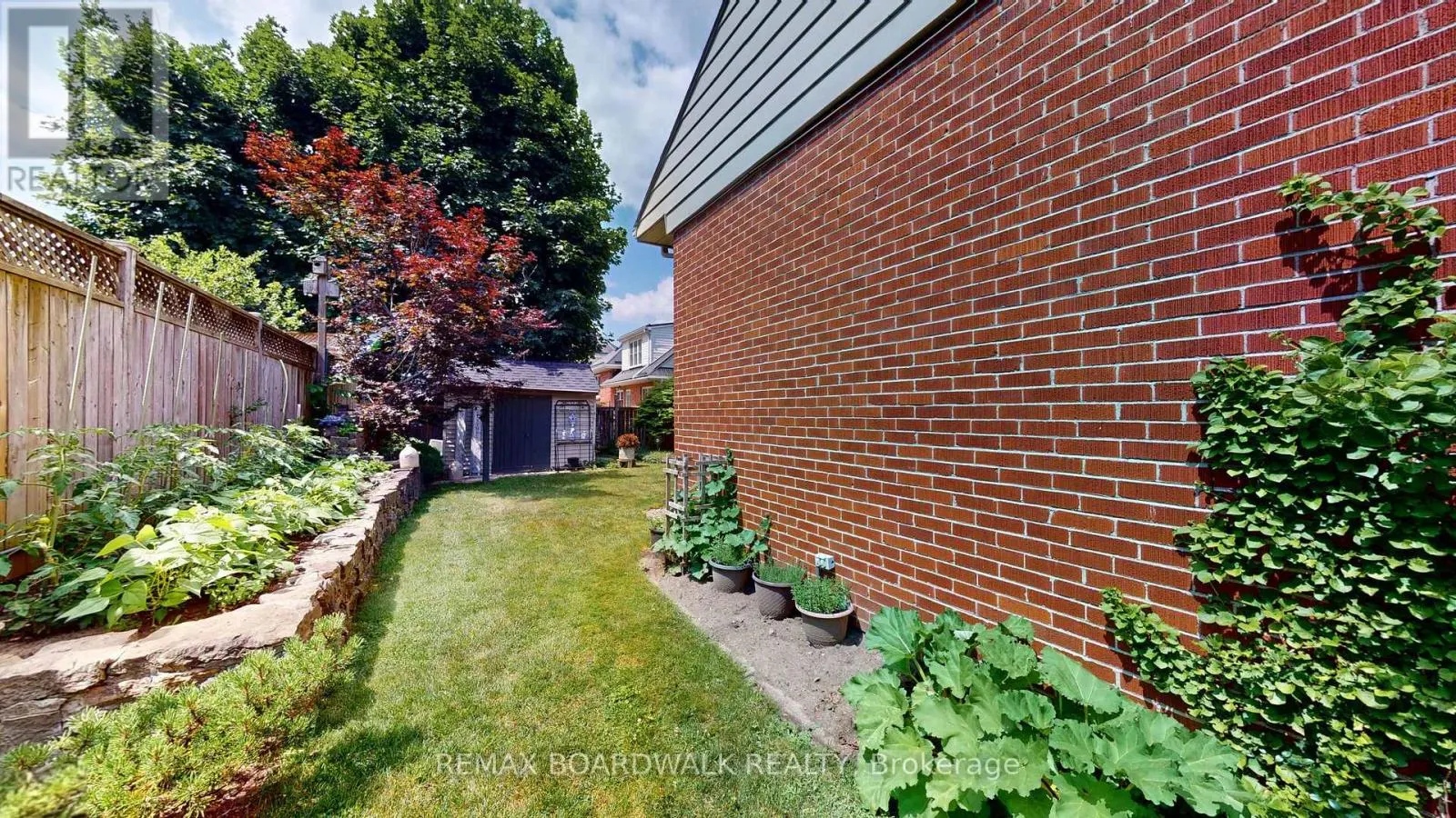 148 JAMES STREET E