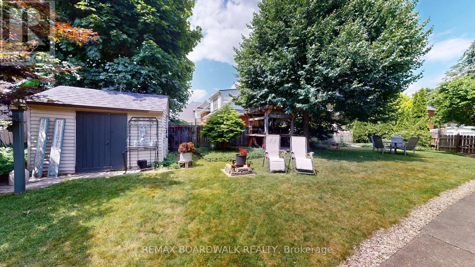 148 JAMES STREET E