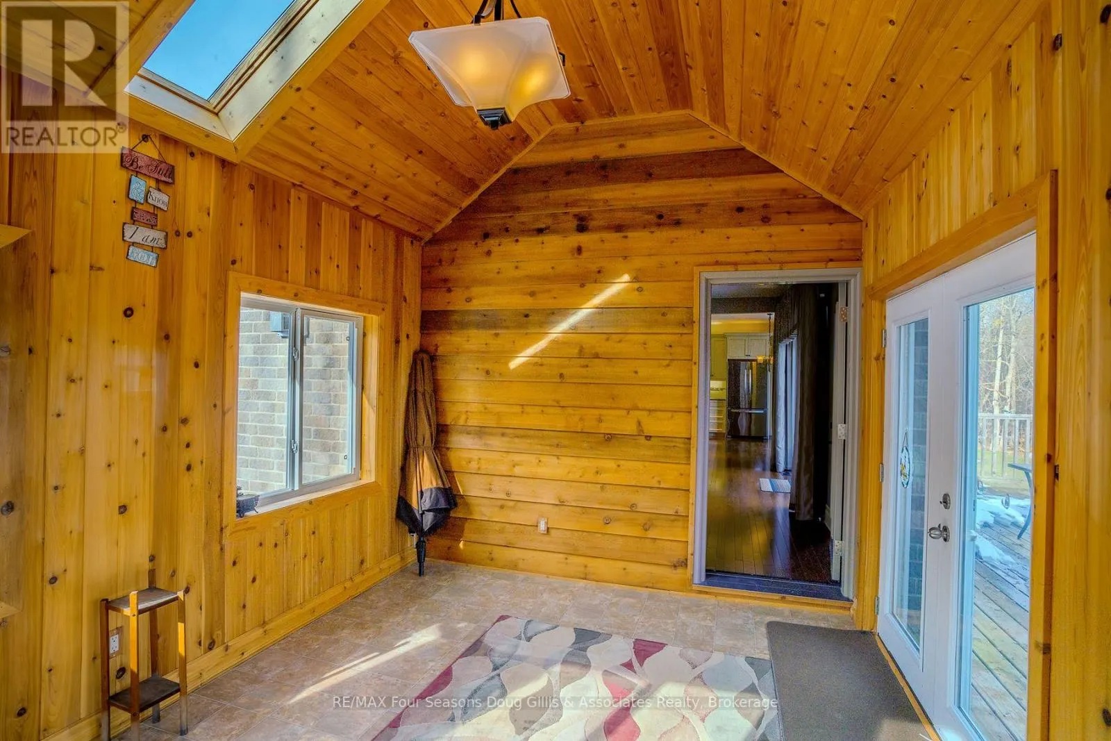 135 ALGONQUIN DRIVE