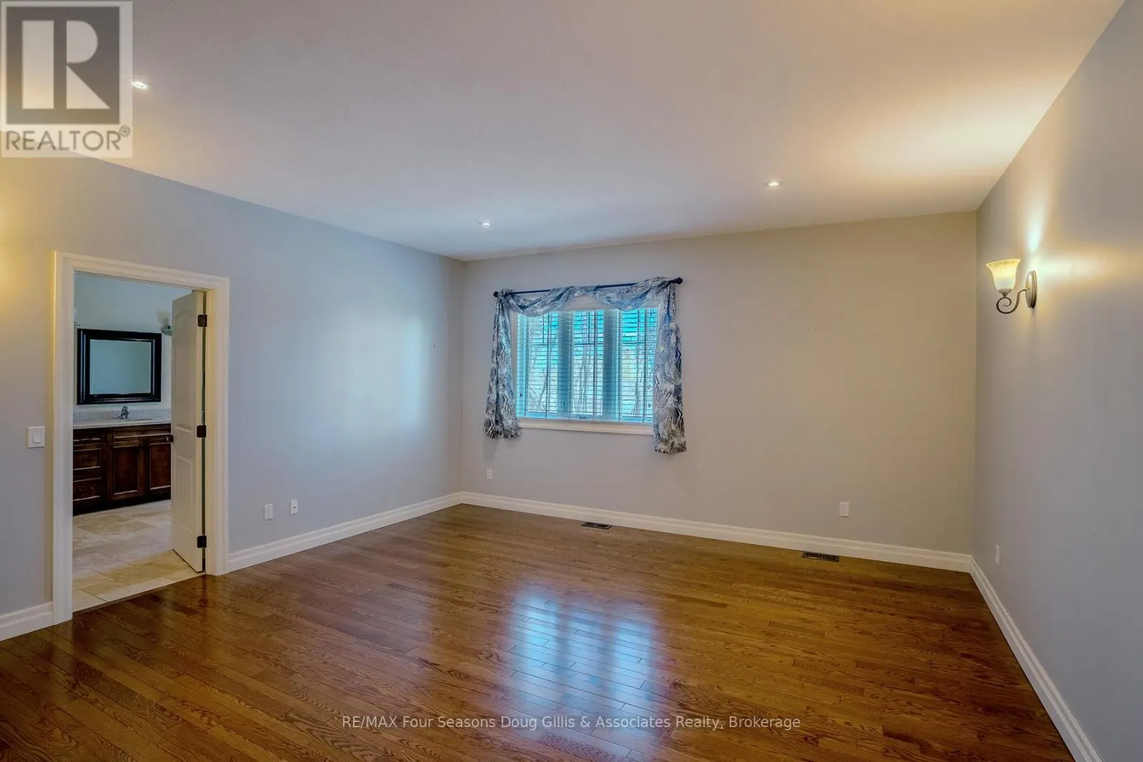 135 ALGONQUIN DRIVE