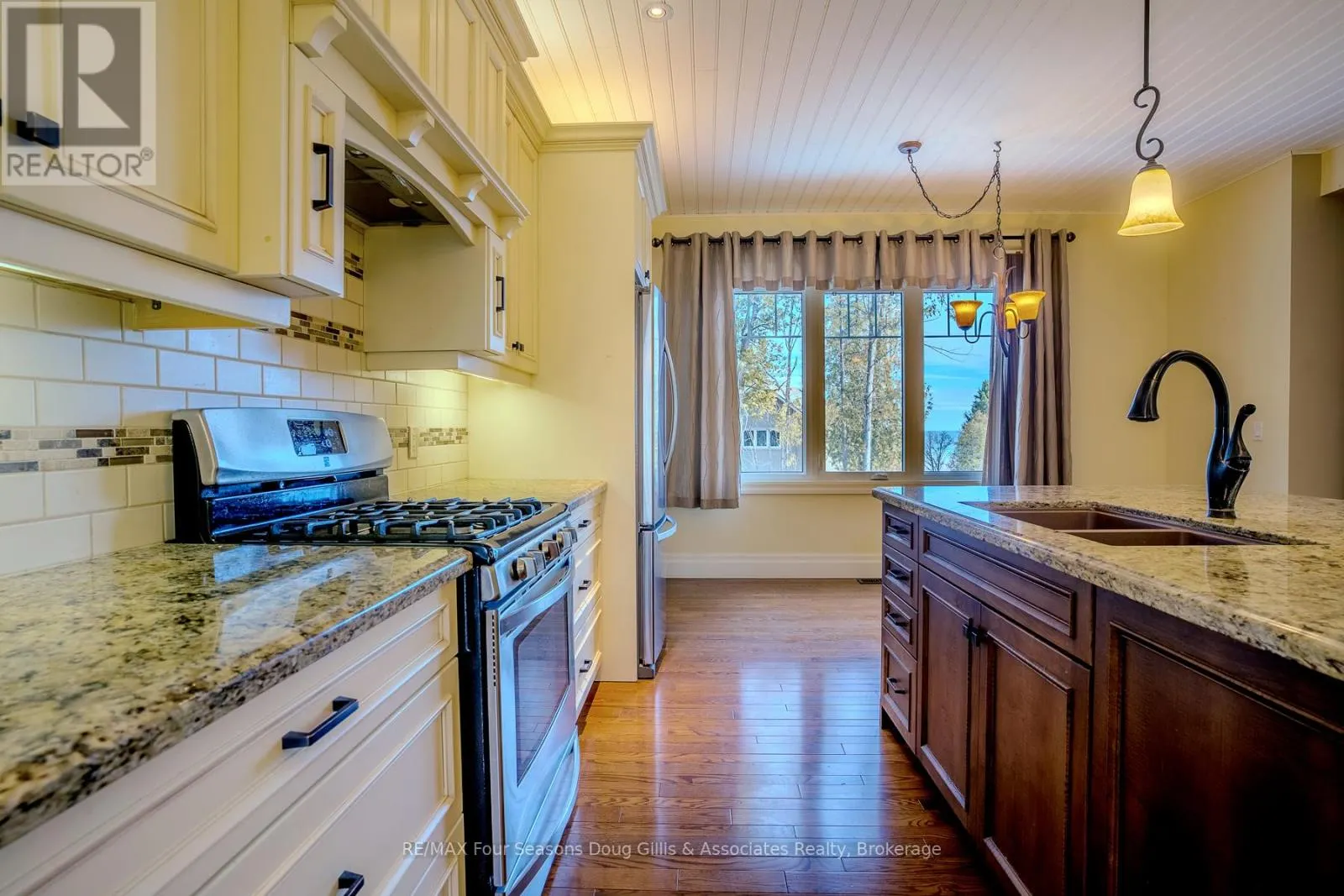 135 ALGONQUIN DRIVE