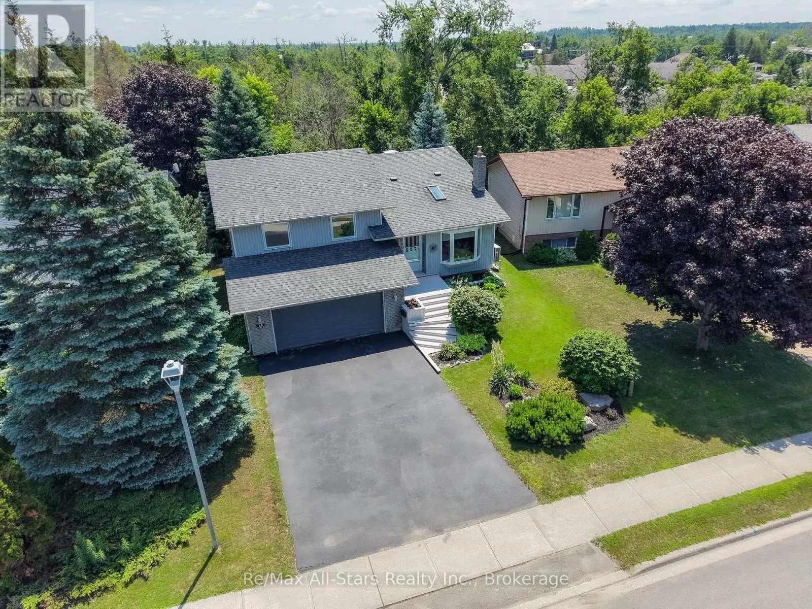 16 CEDARTREE LANE