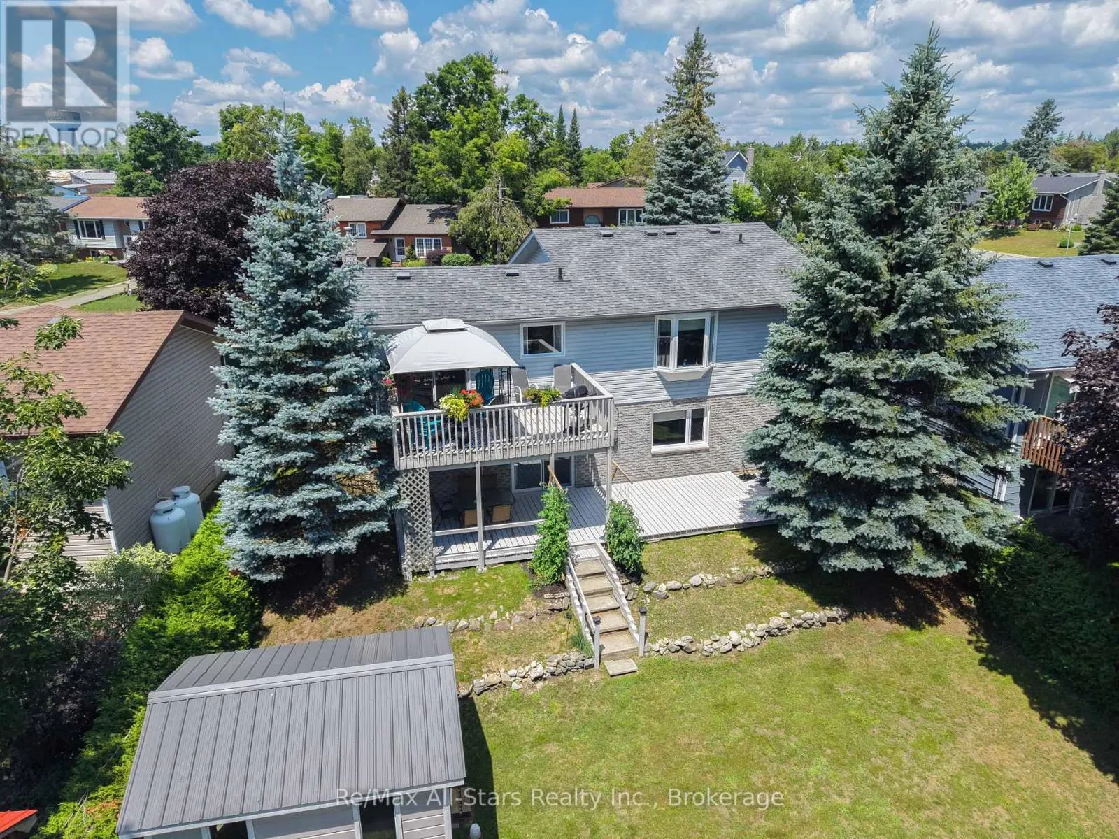 16 CEDARTREE LANE