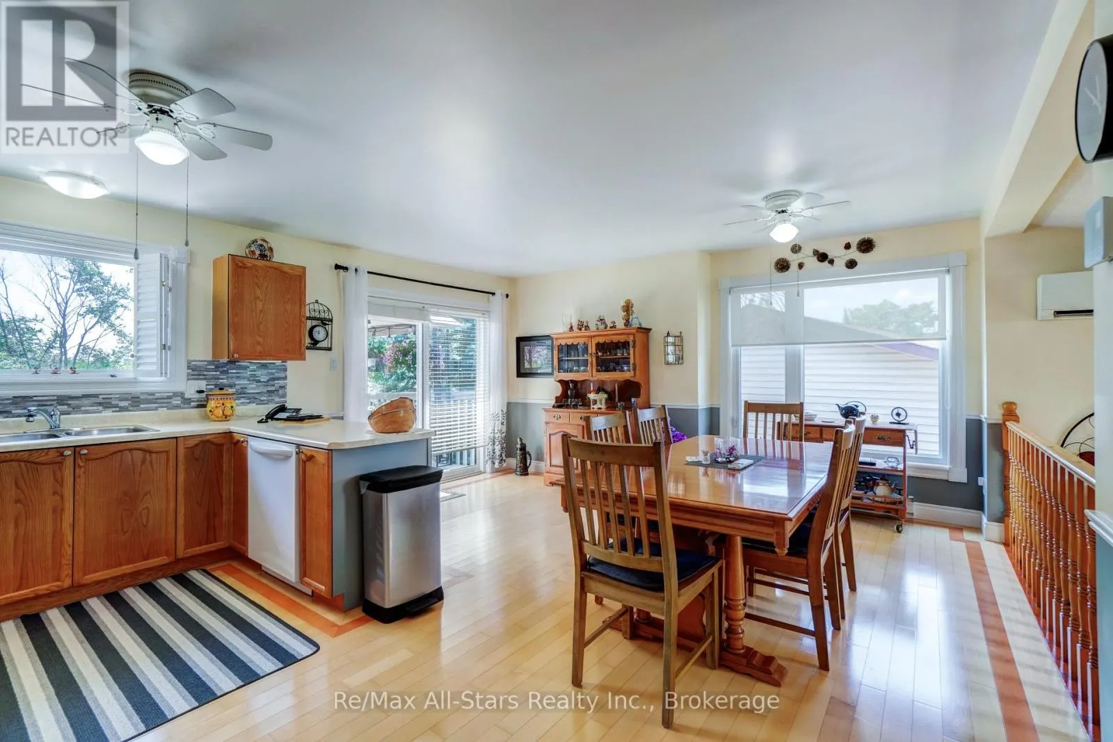 16 CEDARTREE LANE