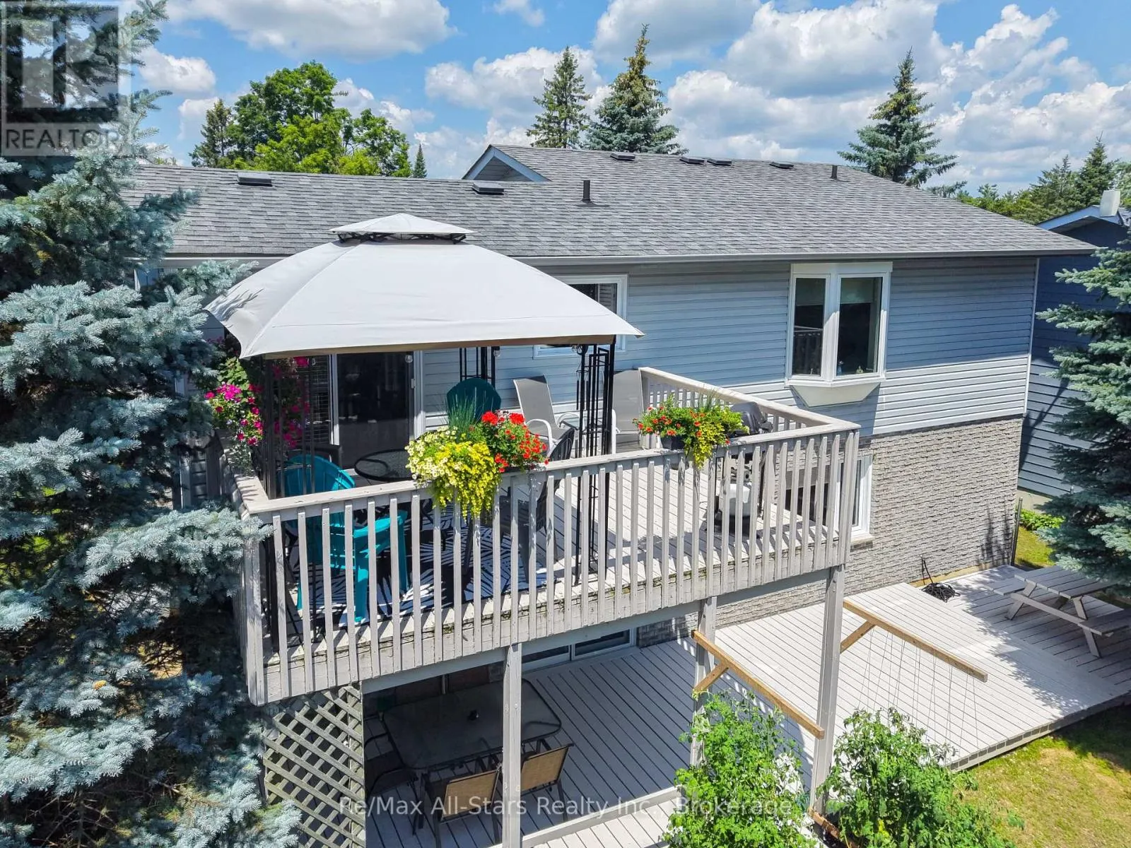 16 CEDARTREE LANE