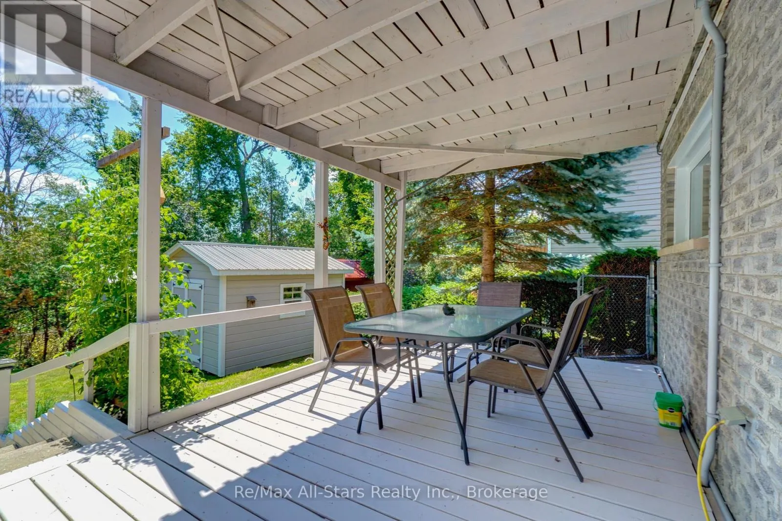 16 CEDARTREE LANE