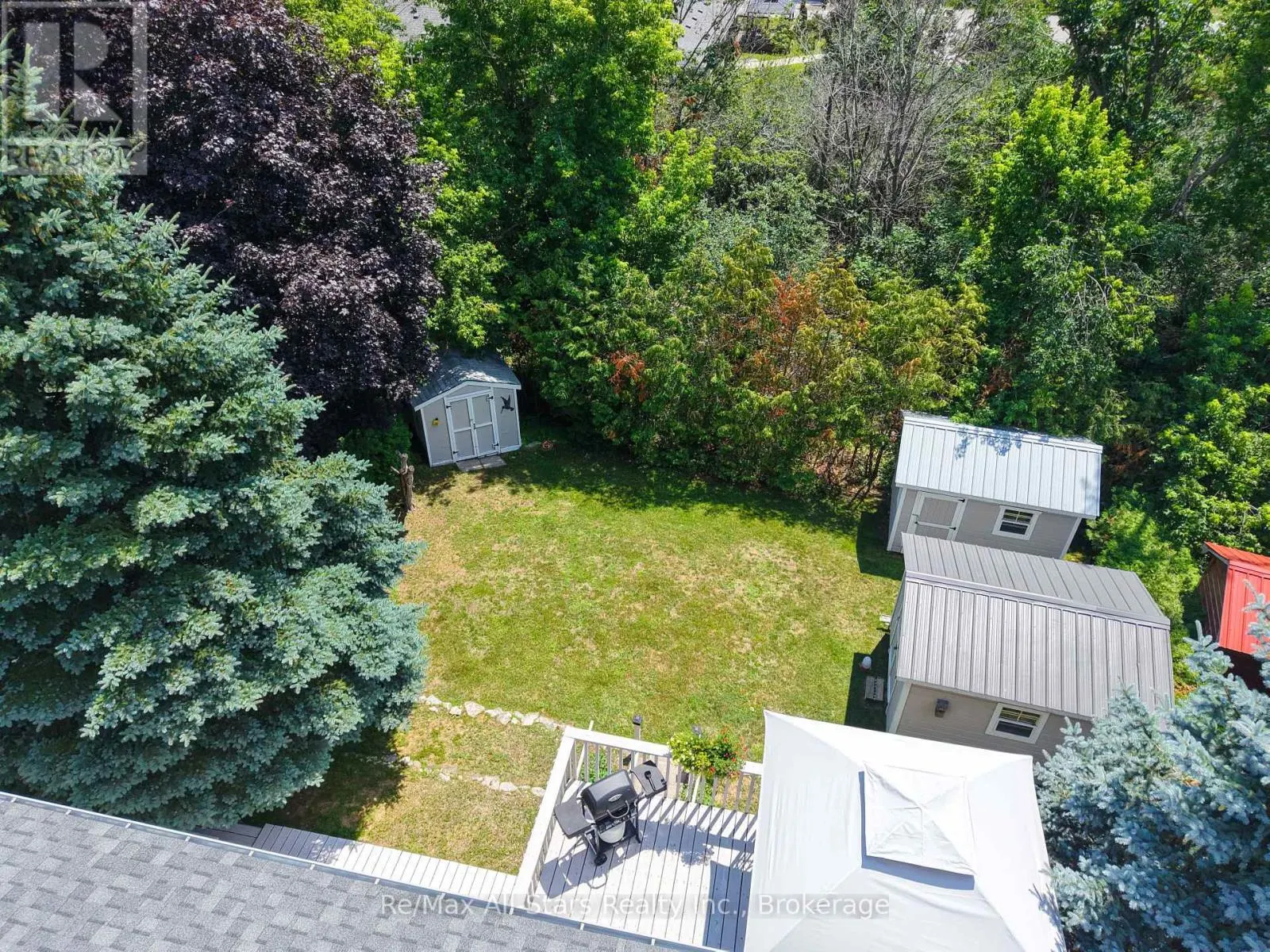 16 CEDARTREE LANE