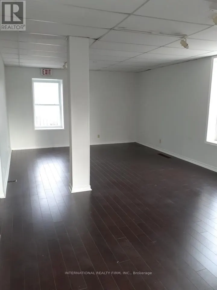 SECOND FLOOR - 92 TRAFALGAR ROAD