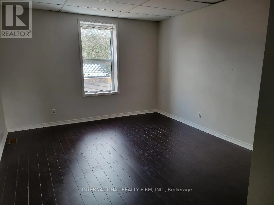 SECOND FLOOR - 92 TRAFALGAR ROAD