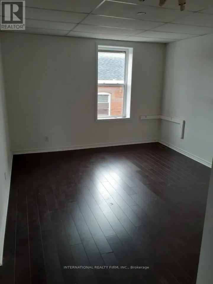 SECOND FLOOR - 92 TRAFALGAR ROAD
