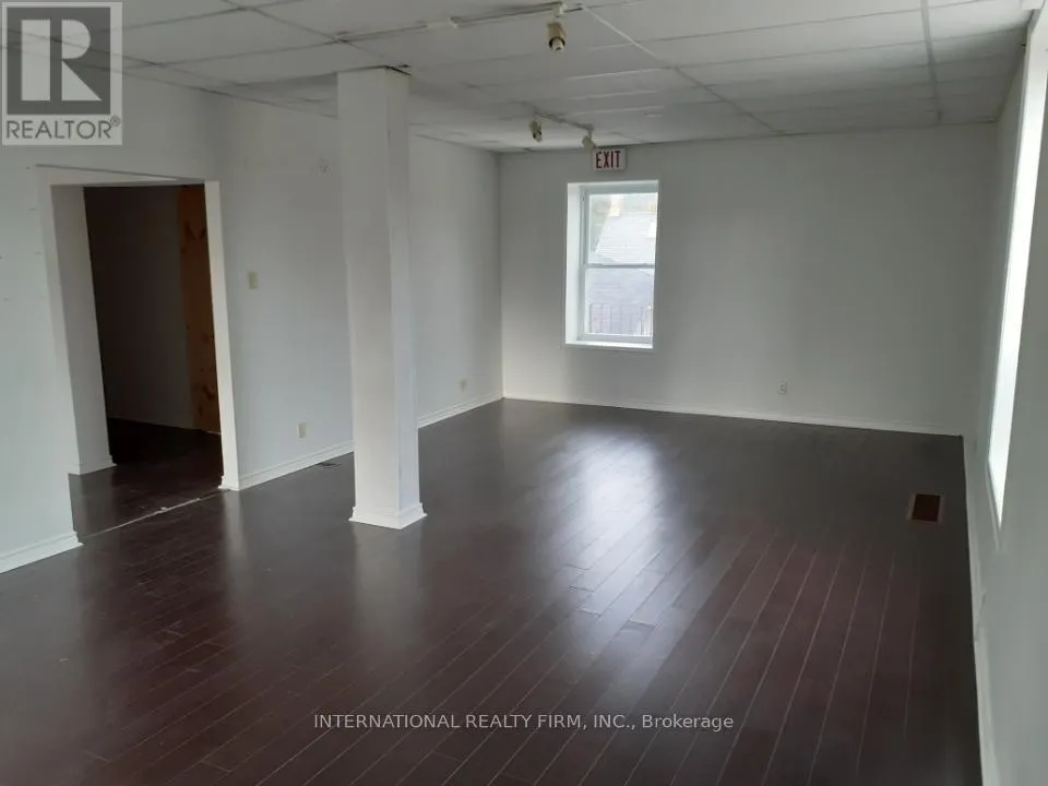 SECOND FLOOR - 92 TRAFALGAR ROAD