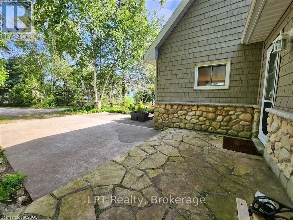 303 ISTHMUS BAY ROAD