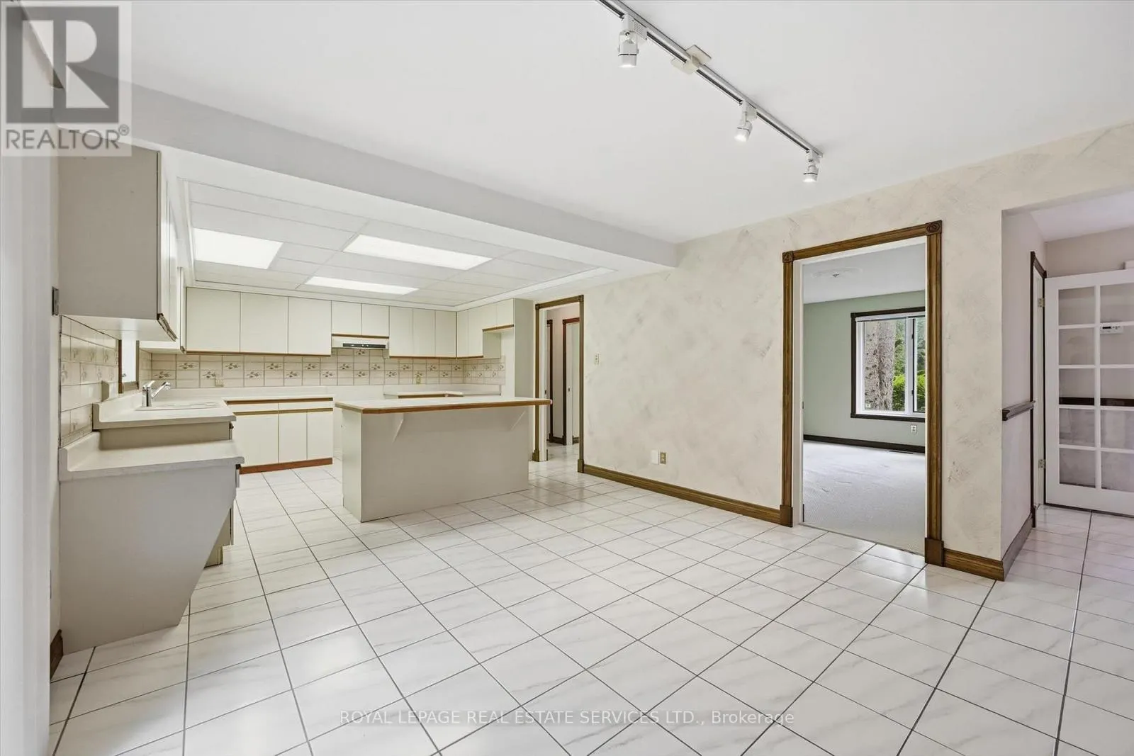 683 CANBORO ROAD