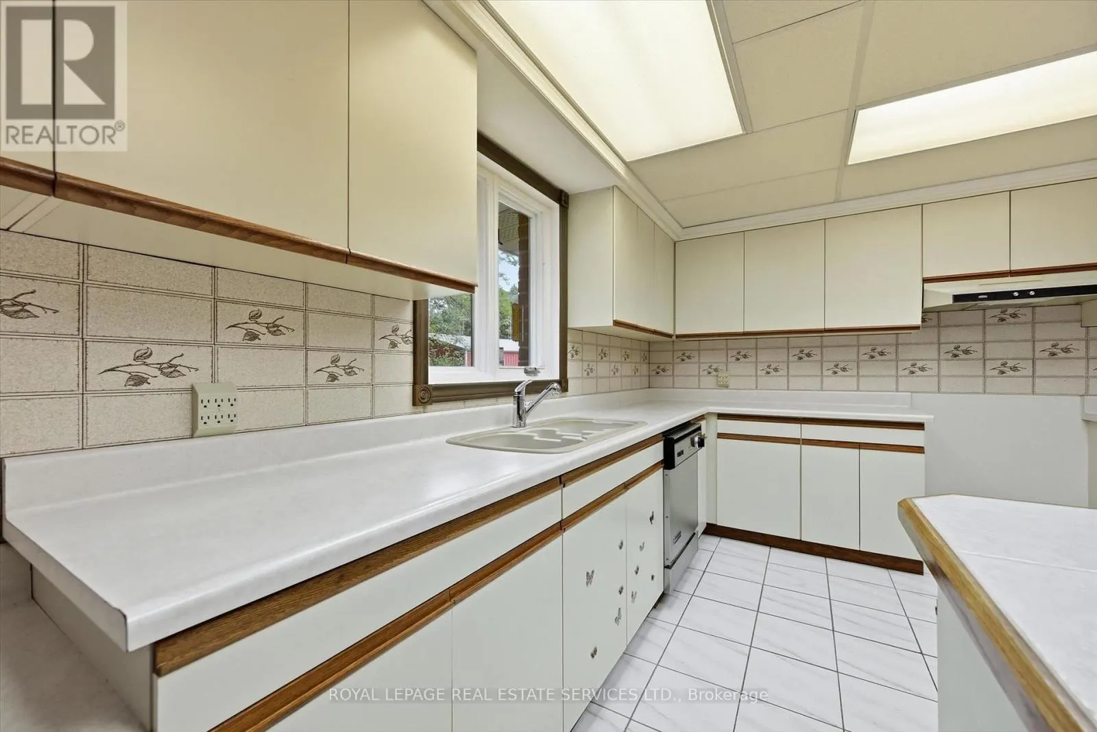683 CANBORO ROAD