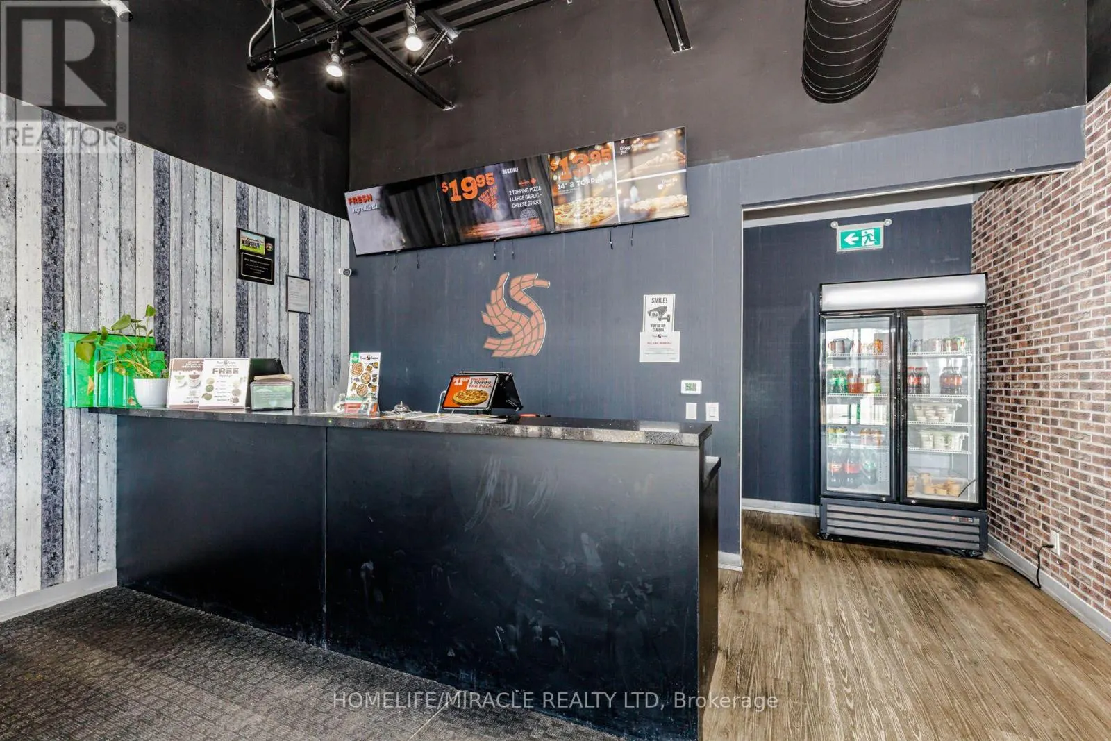 1B - 1120 VICTORIA STREET