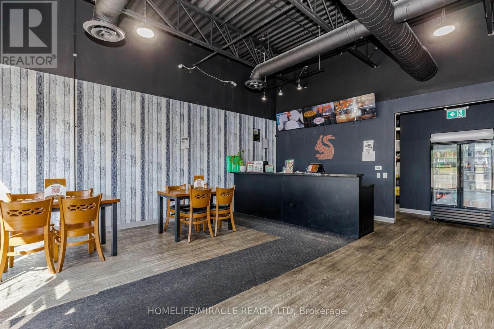 1B - 1120 VICTORIA STREET