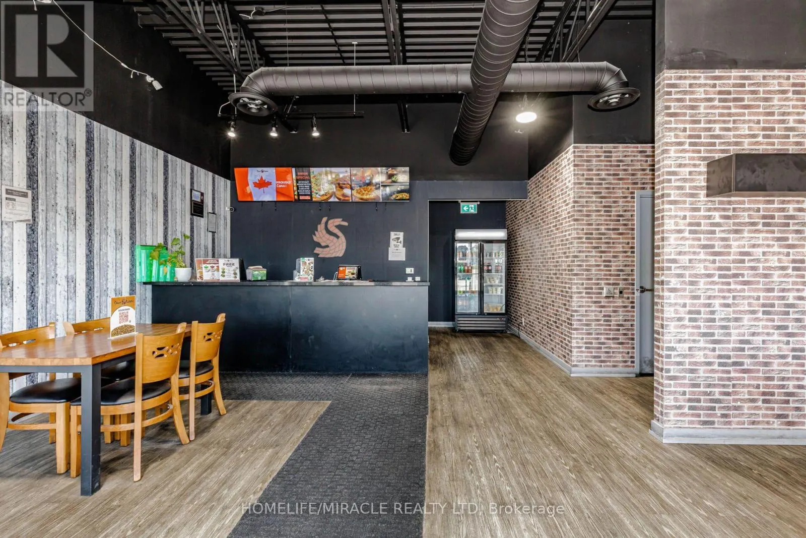 1B - 1120 VICTORIA STREET