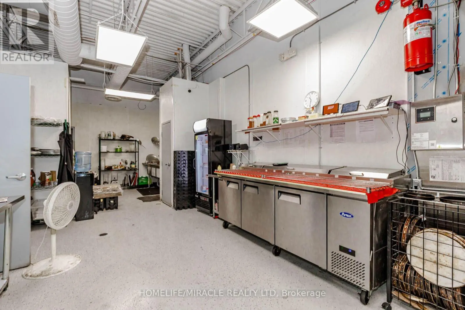1B - 1120 VICTORIA STREET