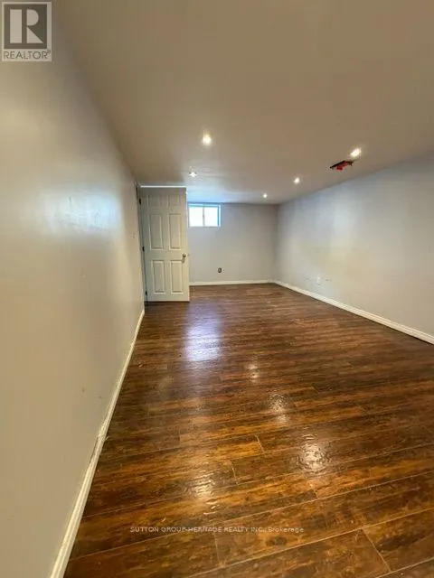 29 BROOK ROAD S
