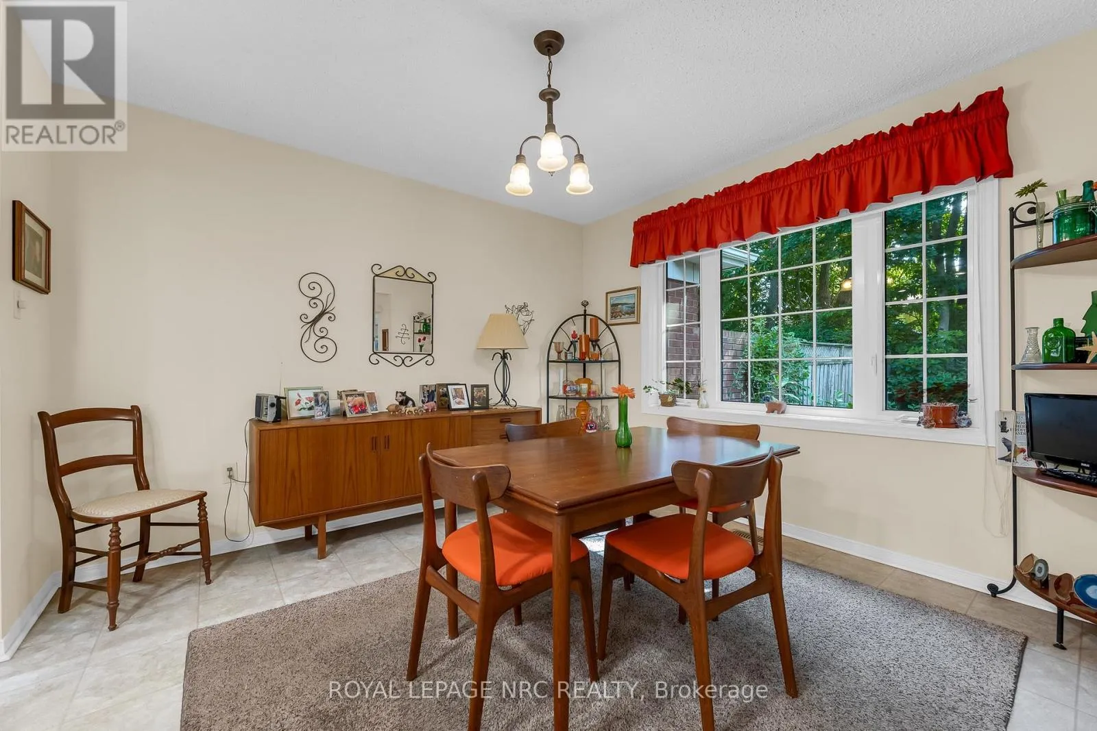 25 MILBURN DRIVE