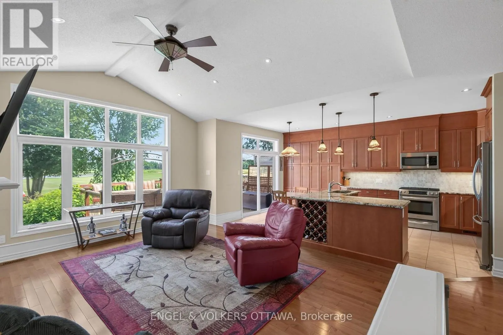 106 EQUINELLE DRIVE