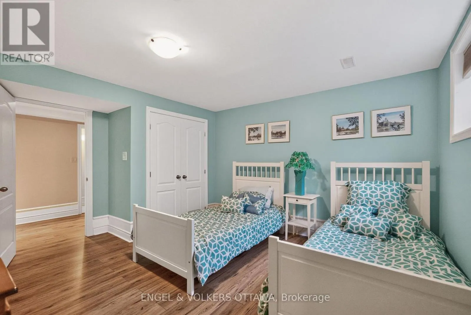 106 EQUINELLE DRIVE