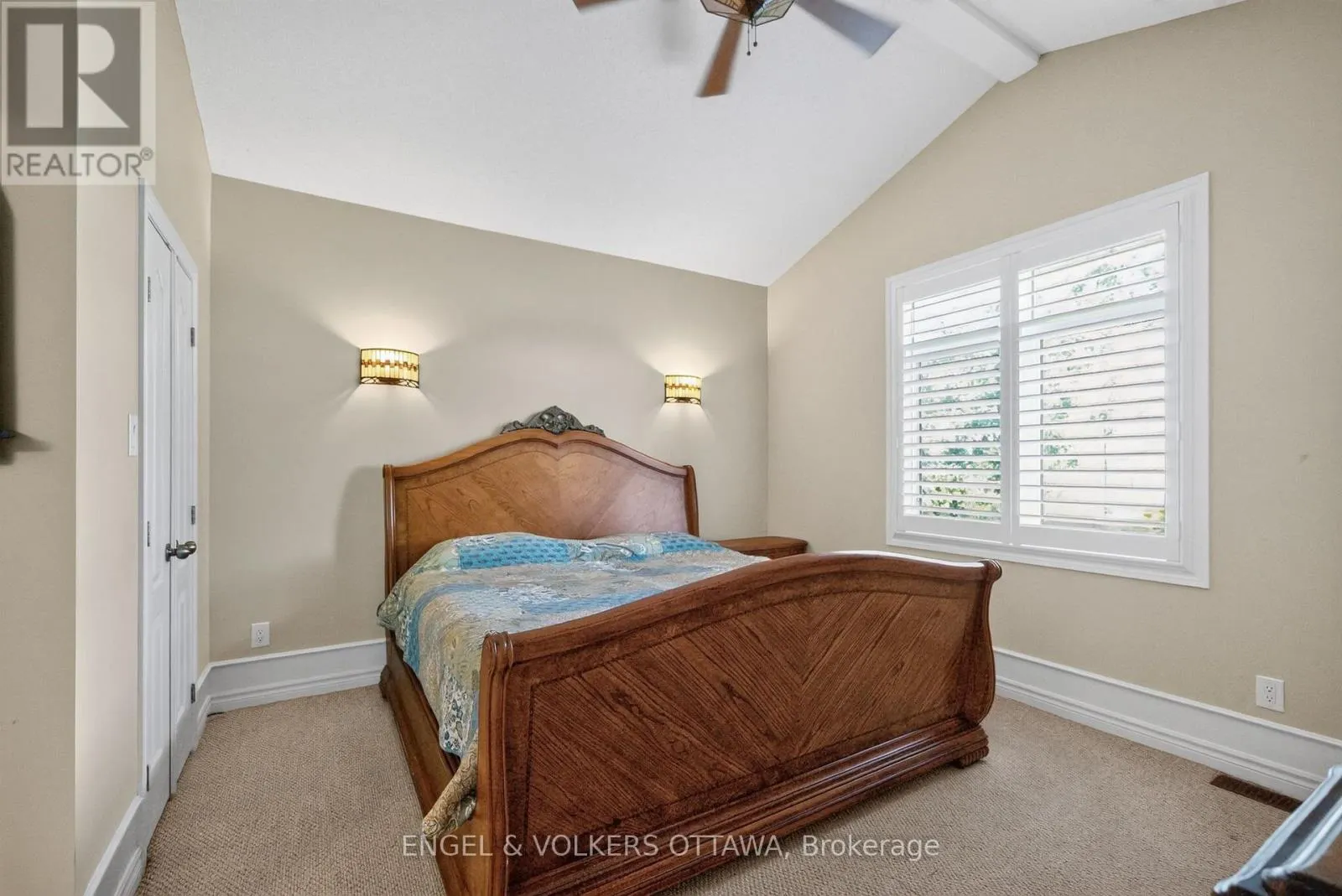106 EQUINELLE DRIVE
