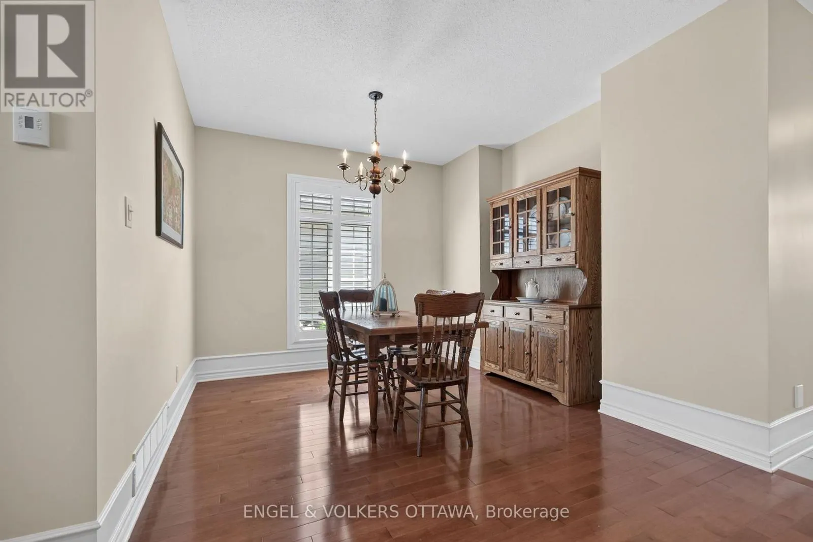 106 EQUINELLE DRIVE
