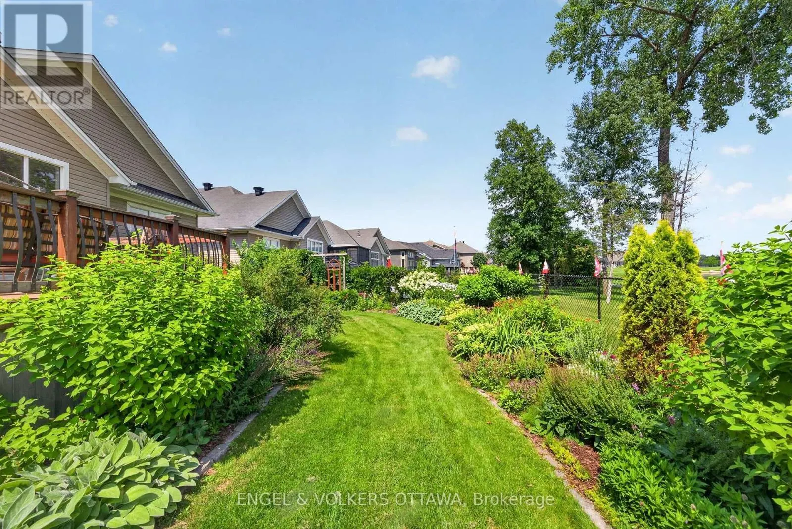 106 EQUINELLE DRIVE