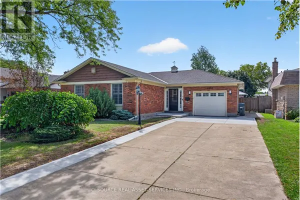 6998 GLENGOWAN CRESCENT
