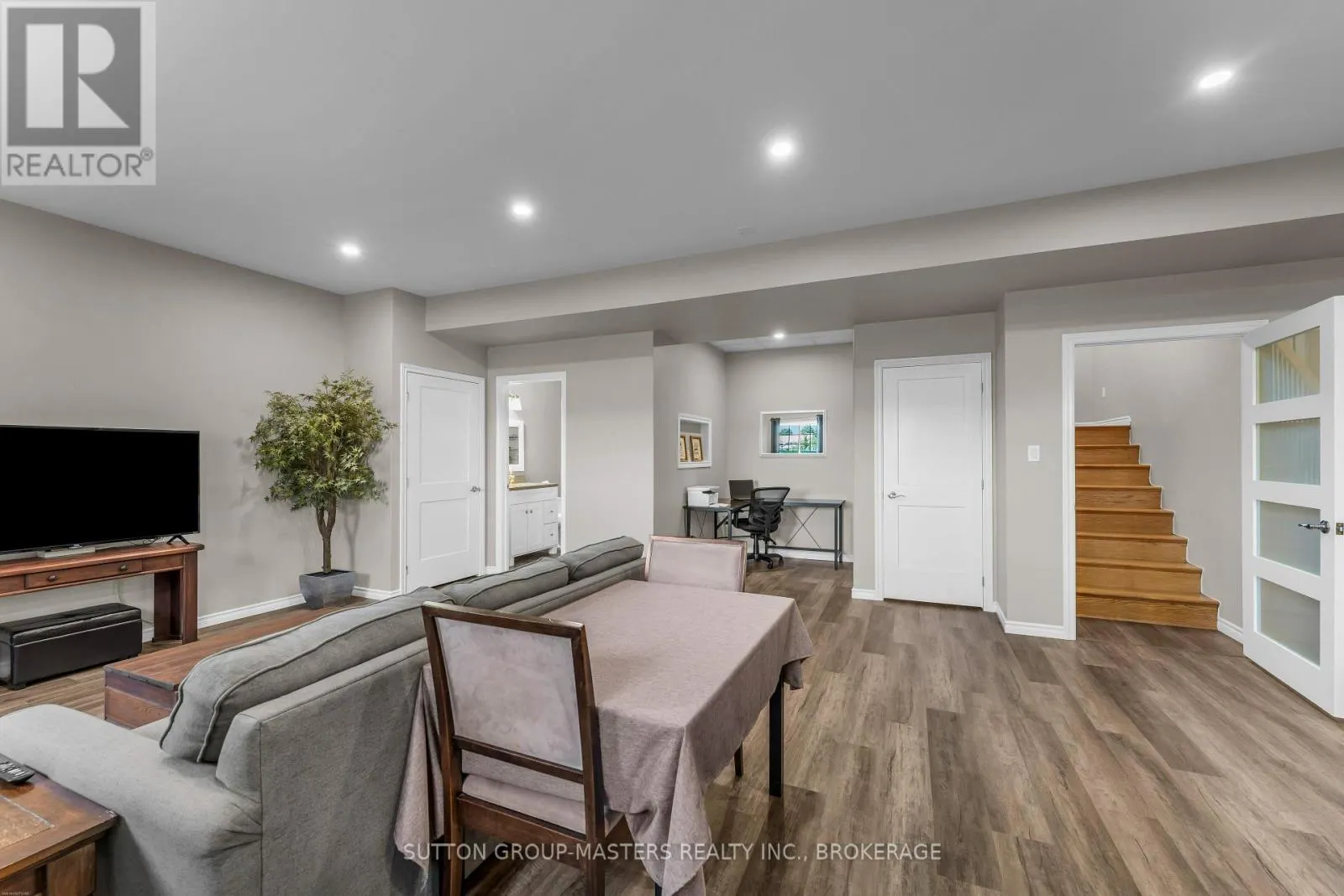 23 OWEN AVENUE