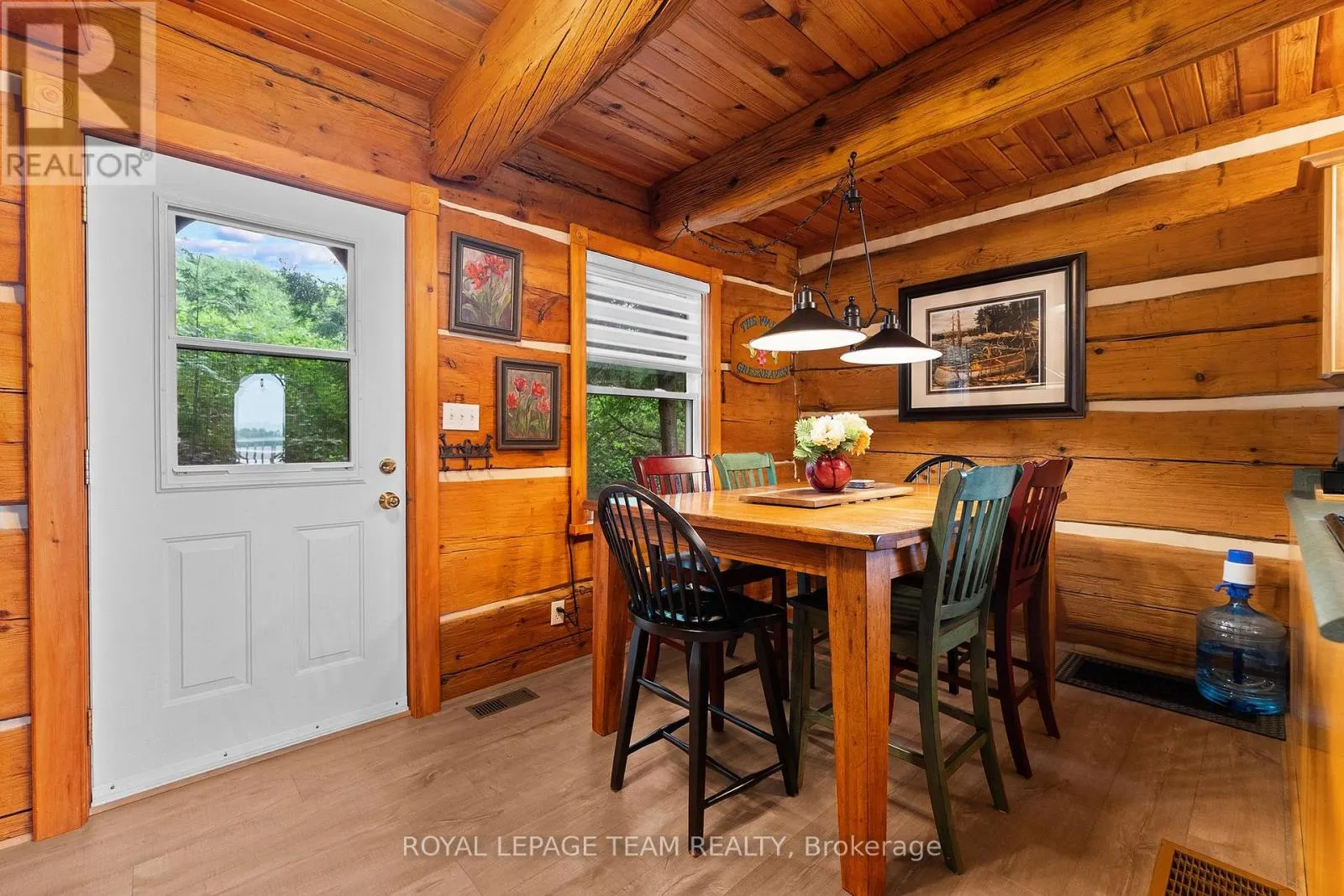 58 HENDRY LANE