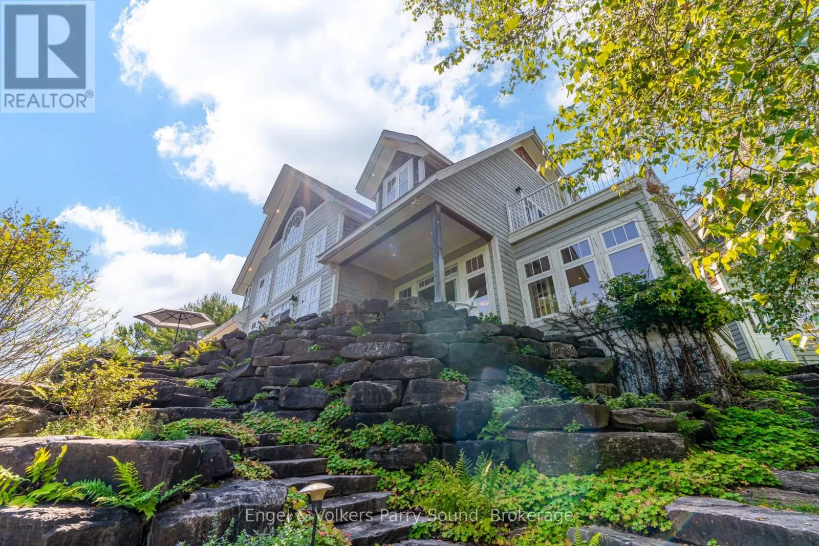 22 BEACON POINT DRIVE