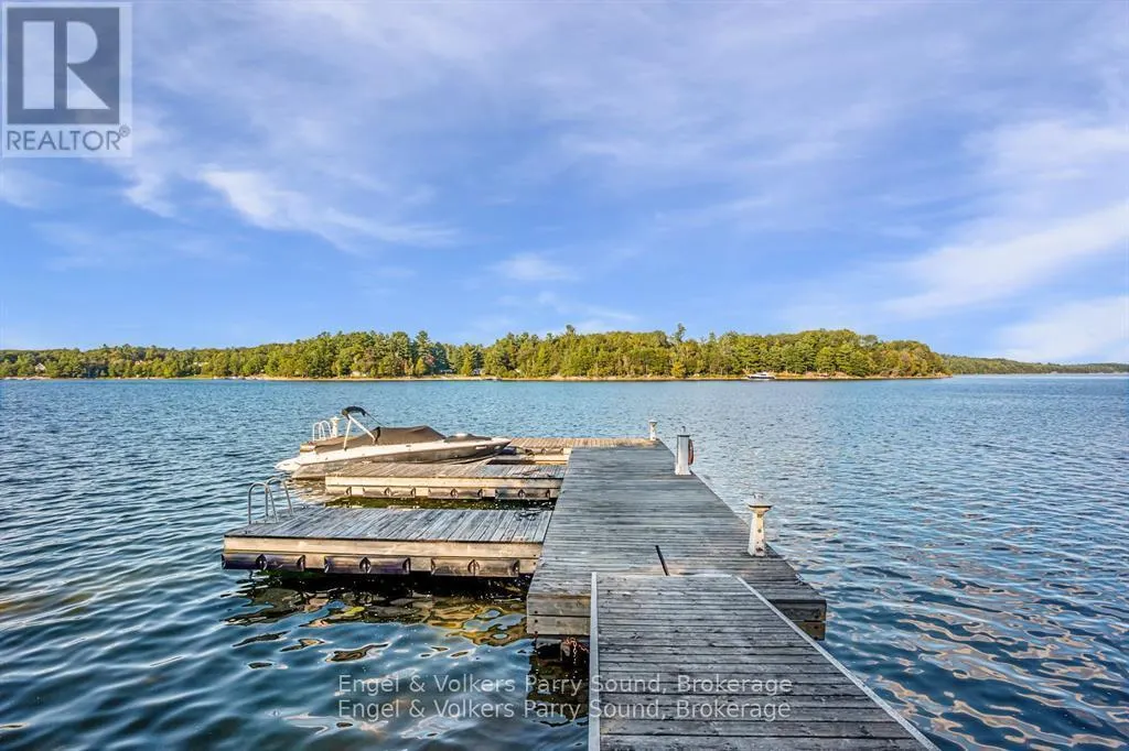22 BEACON POINT DRIVE