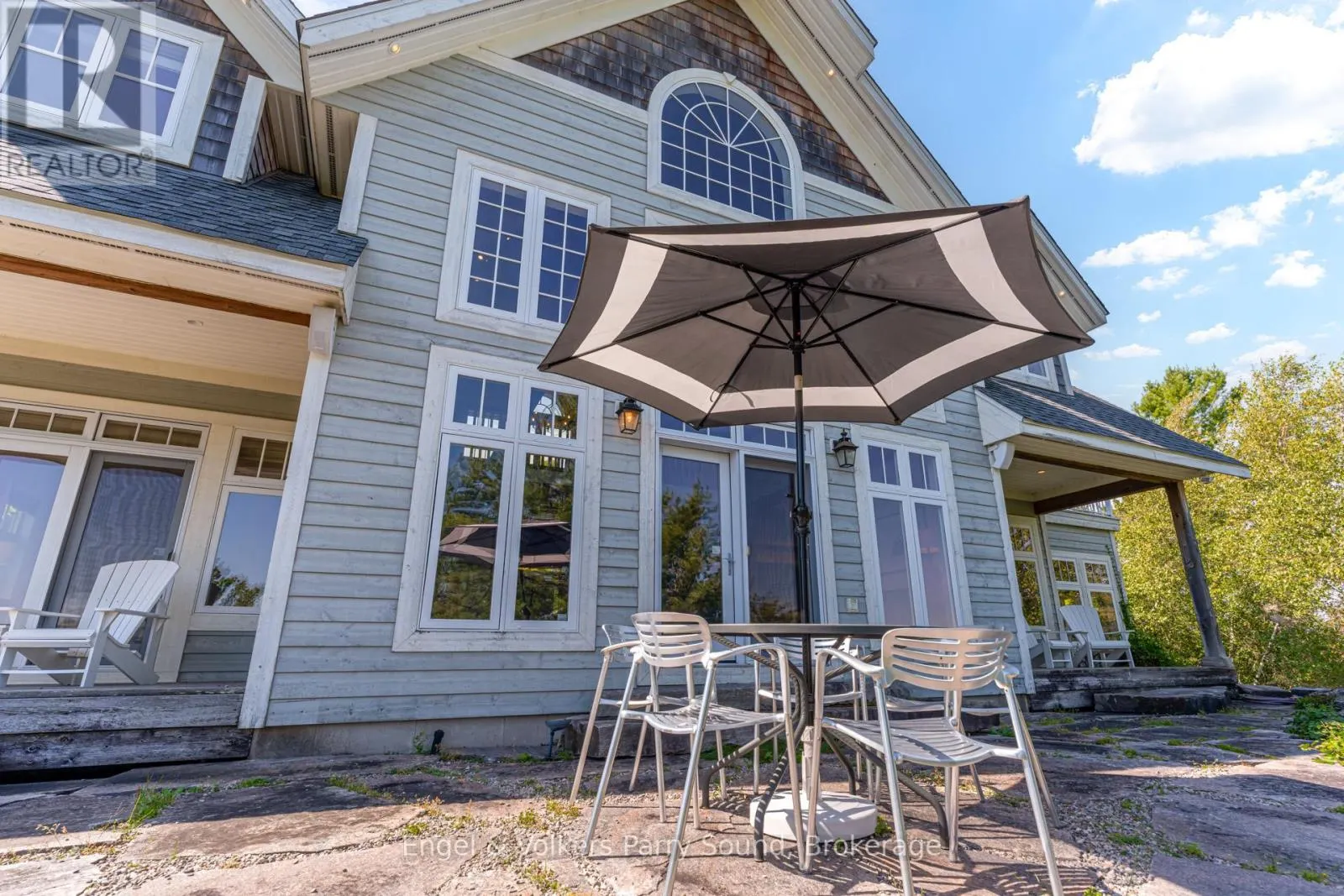 22 BEACON POINT DRIVE