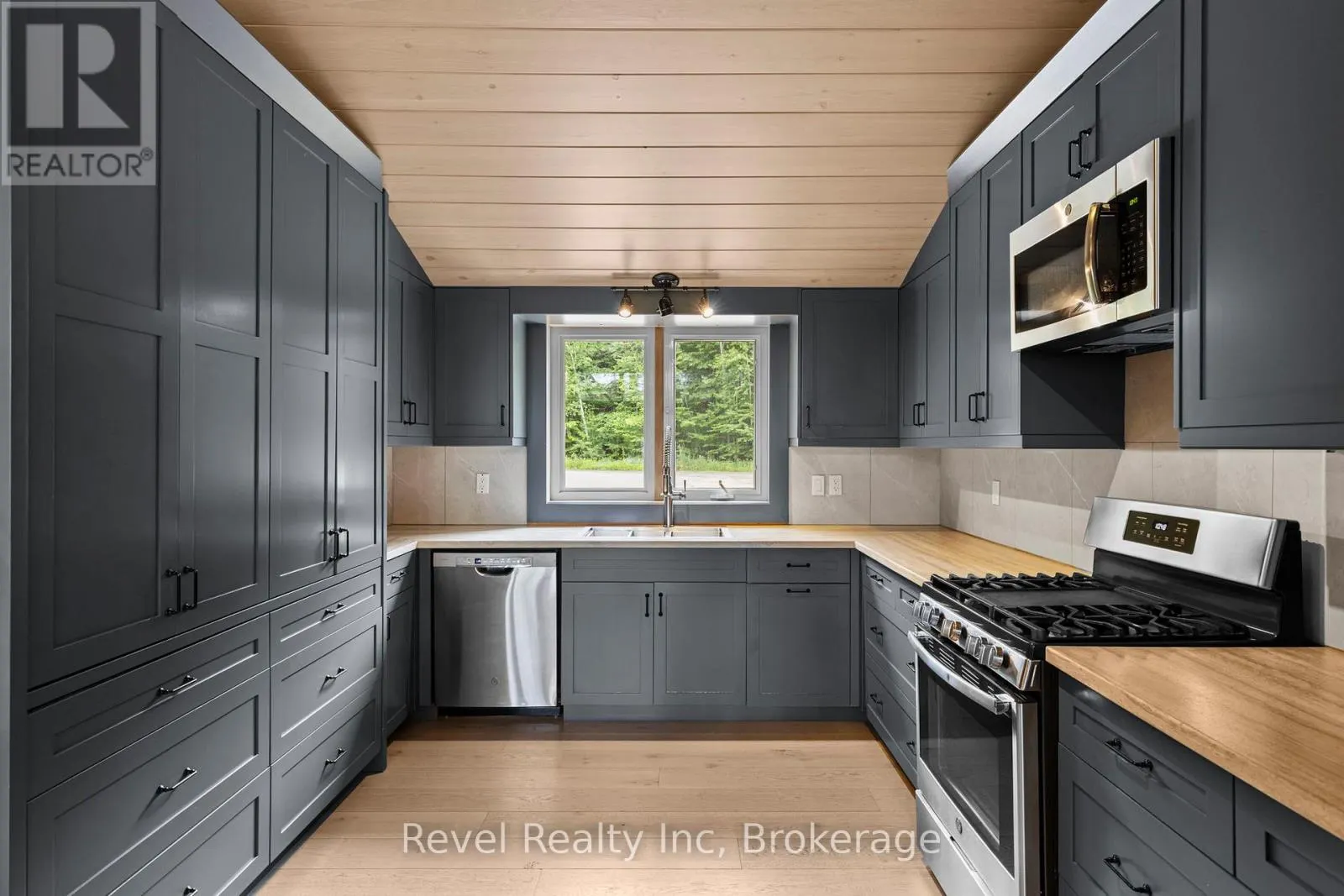 30 SPARROW ROAD