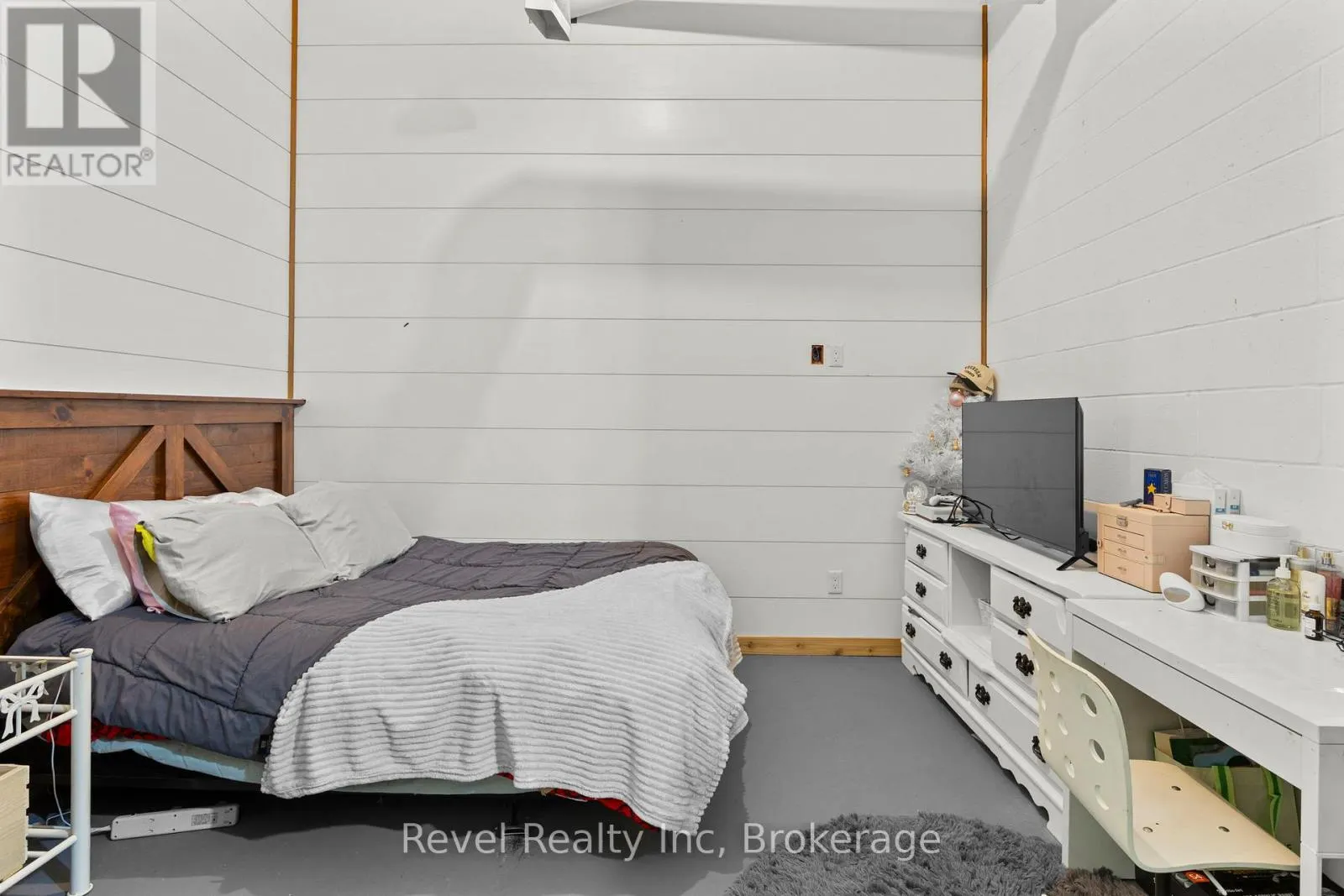 30 SPARROW ROAD
